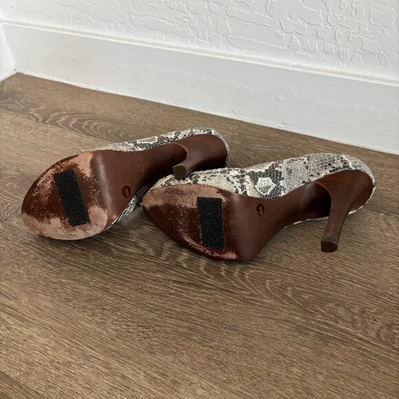 BCBG Max Azria Snake Skin Leather Open Toe Shoes Size 6 - Picture 2 of 7